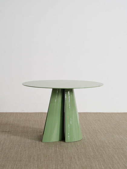 A00005 A00005 Dining Table — view 01