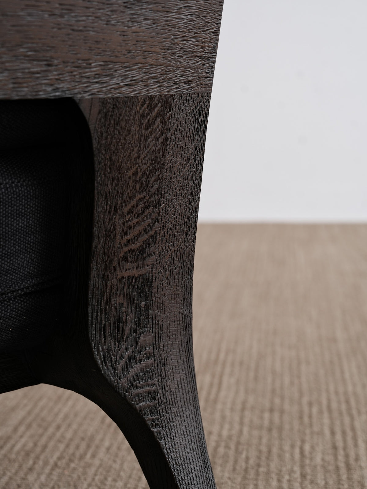 One silhouette. Your dimensions, comfort and finish.
