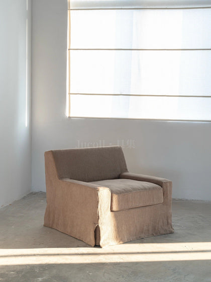 A00050 A00050 Lounge Chair — view 01