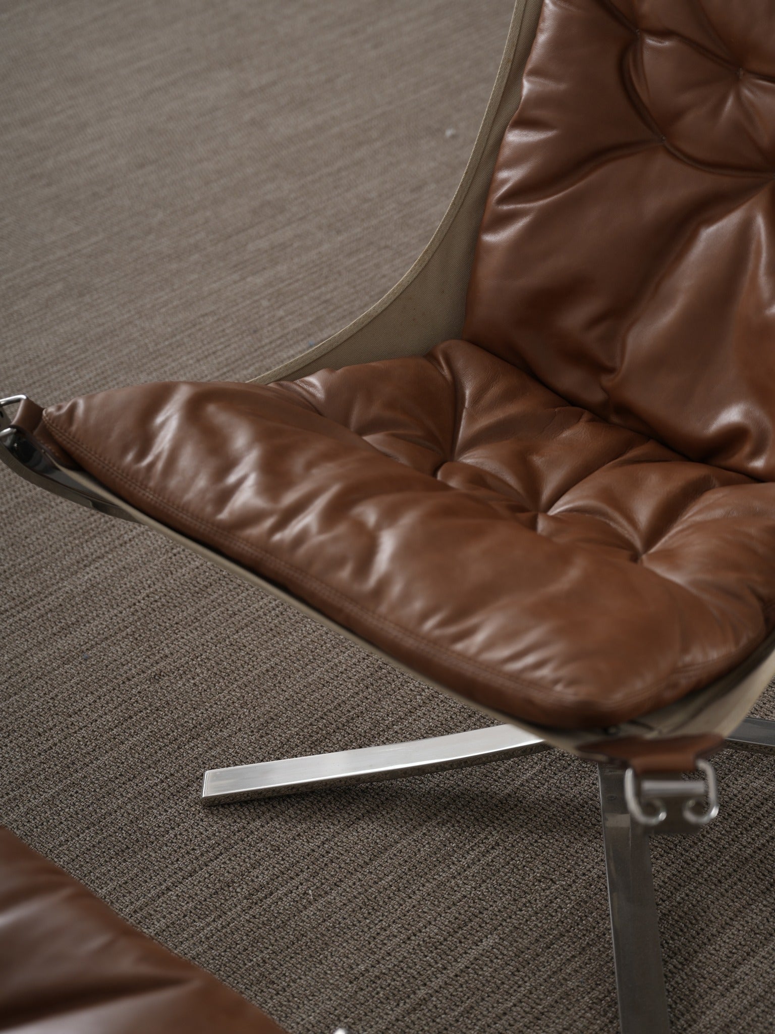 One silhouette. Your dimensions, comfort and finish.
