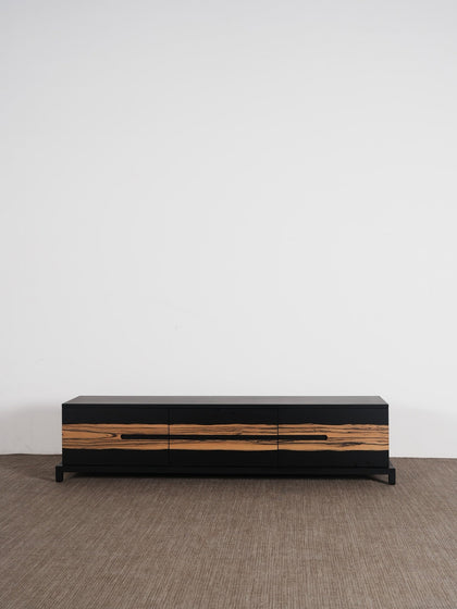 A00079 A00079 Media Console — view 01
