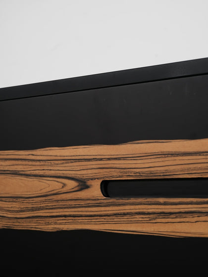 A00079 A00079 Media Console — view 04