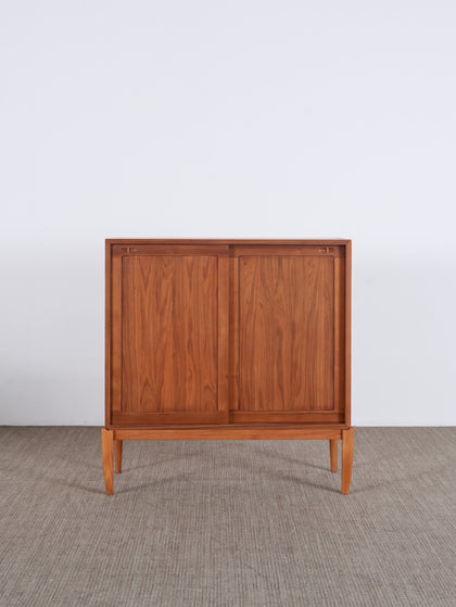 A00037 A00037 Sideboard — view 28