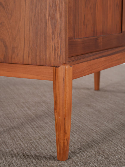 A00037 A00037 Sideboard — view 36