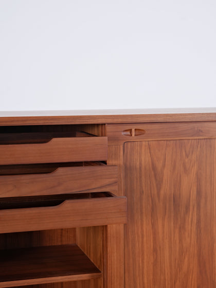 A00037 A00037 Sideboard — view 38