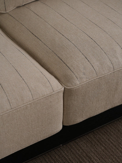 A00051 A00051 Sofa — view 06