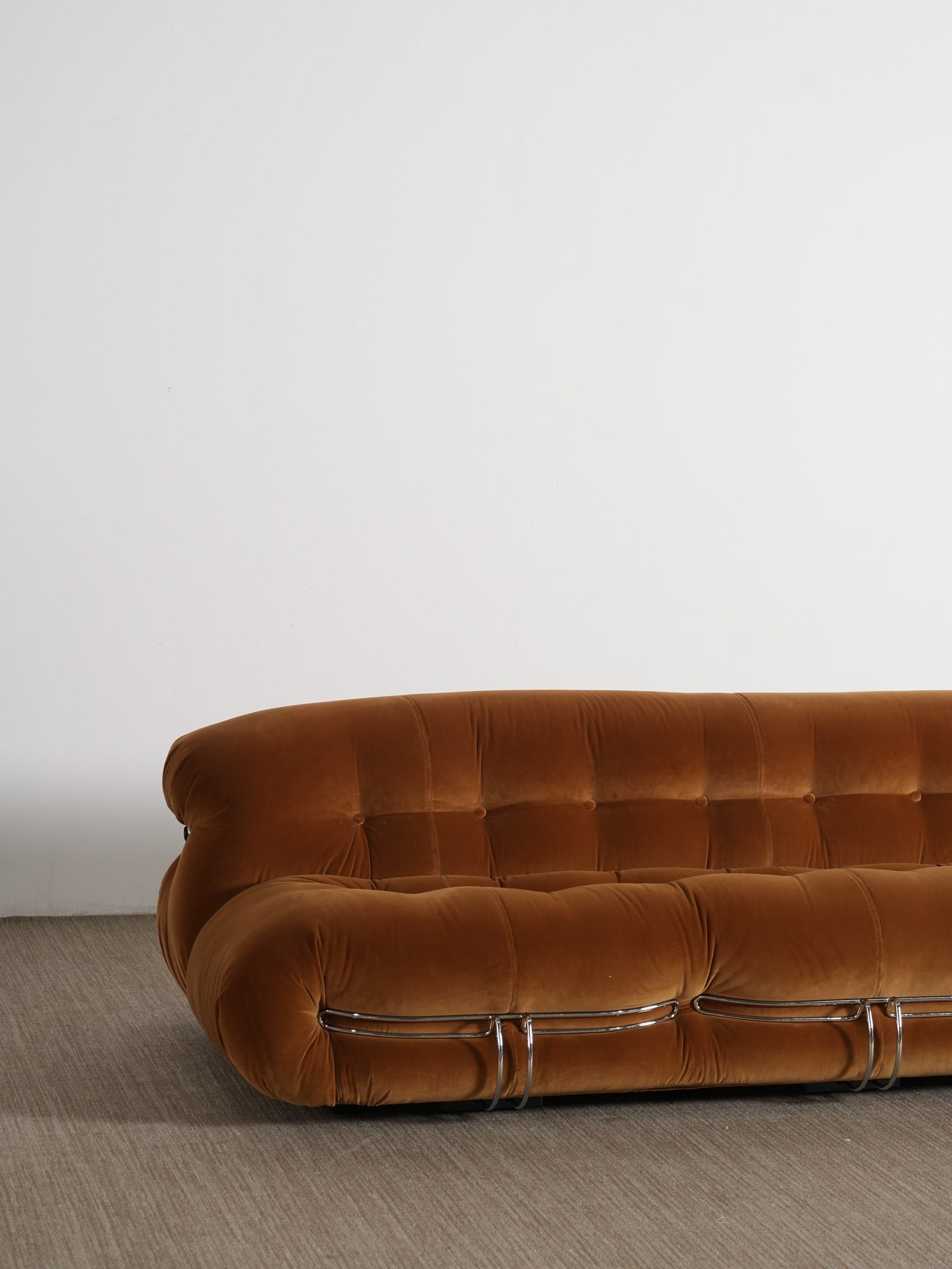 A00053 Sofa in a finished interior.