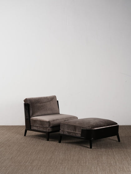 A00061 A00061 Sofa — view 01