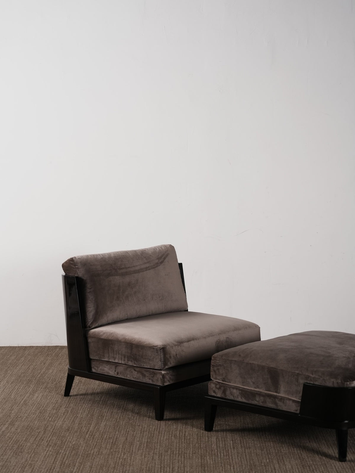 One silhouette. Your dimensions, comfort and finish.