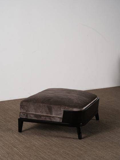 A00061 A00061 Sofa — view 09