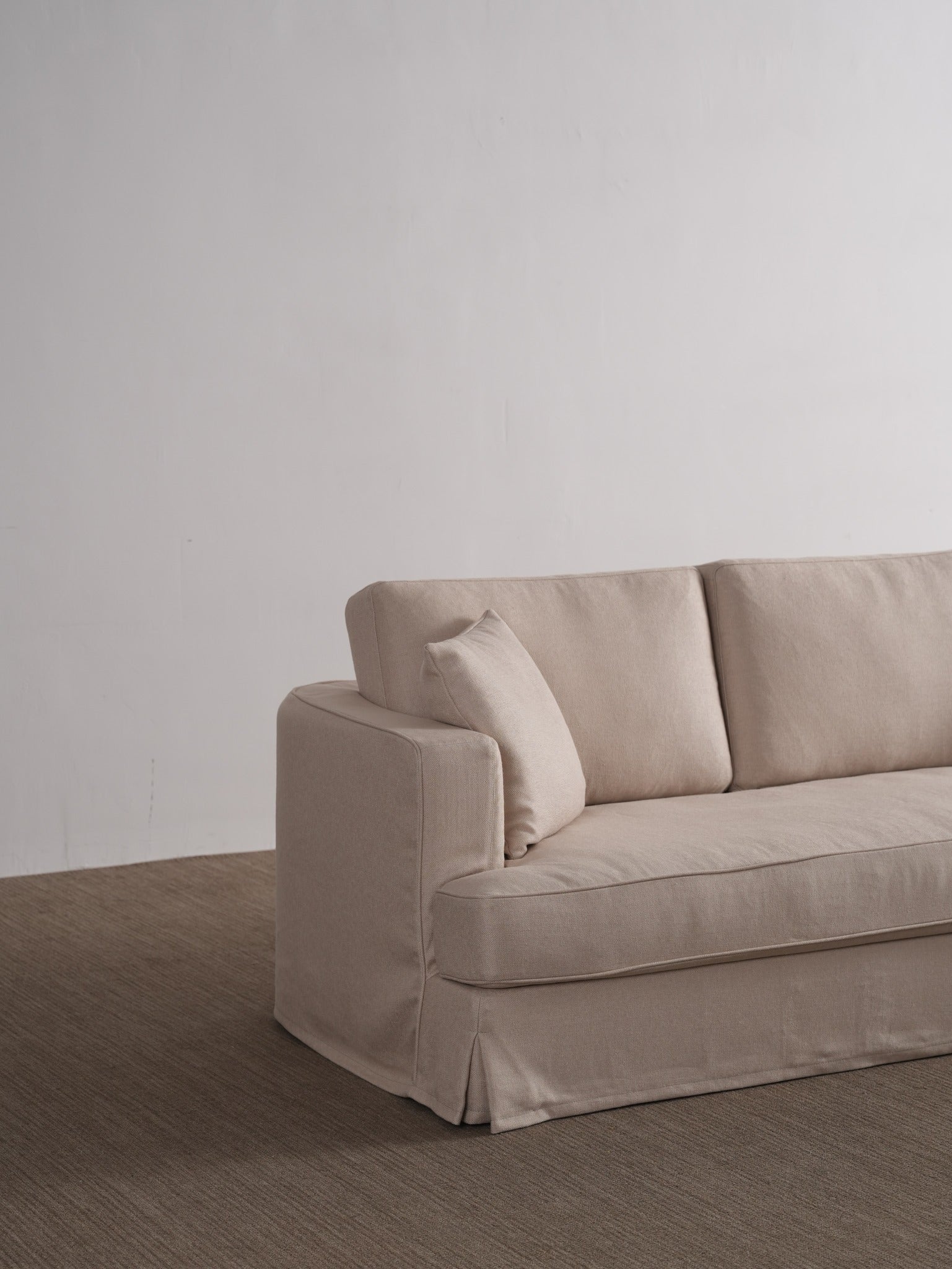 One silhouette. Your dimensions, comfort and finish.