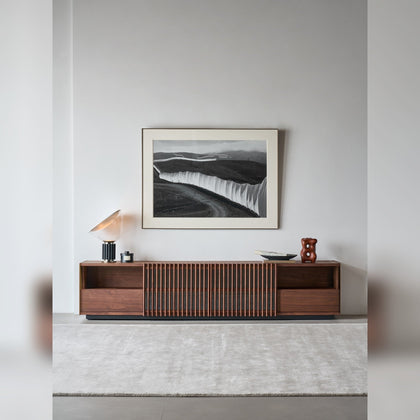 A00025 A00025 Media Console — view 06