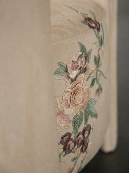 A00107 A00107 Armchair — view 06