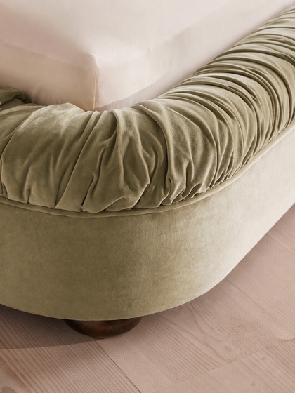 A00109 A00109 Bed — view 06