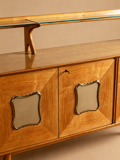 A00084 A00084 Cabinet — view 04