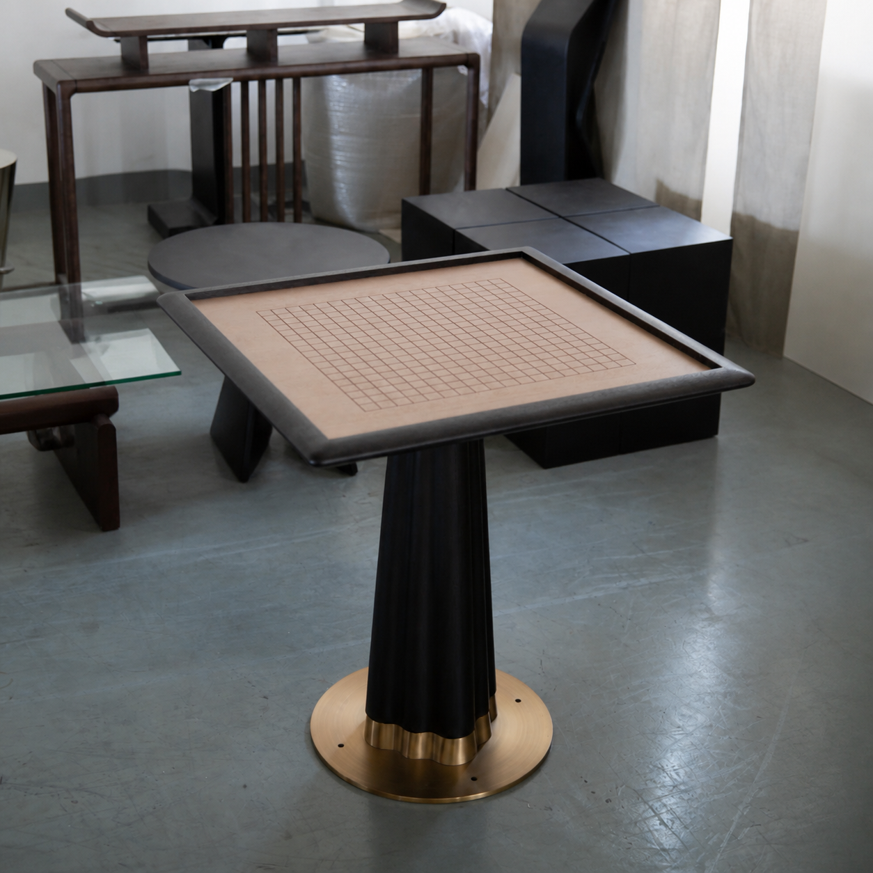 One silhouette. Your dimensions, comfort and finish.