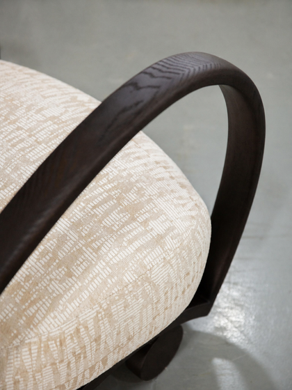 A00094 A00094 Lounge Chair — view 05
