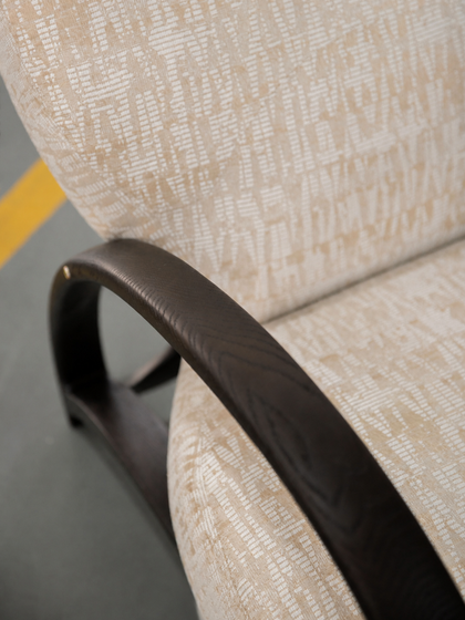 A00094 A00094 Lounge Chair — view 06