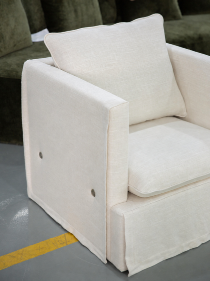 A00122 A00122 Lounge Chair — view 04