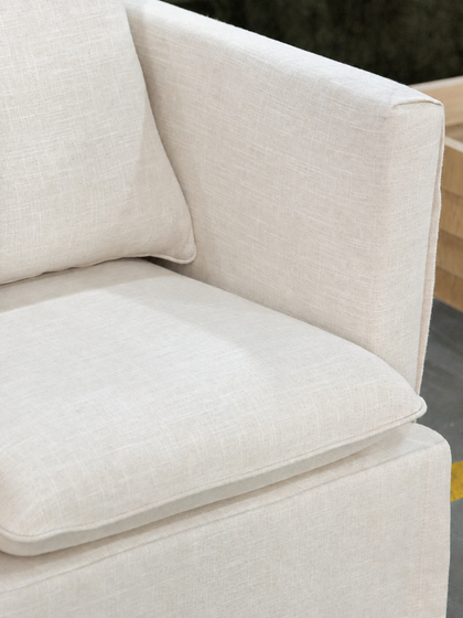A00122 A00122 Lounge Chair — view 06