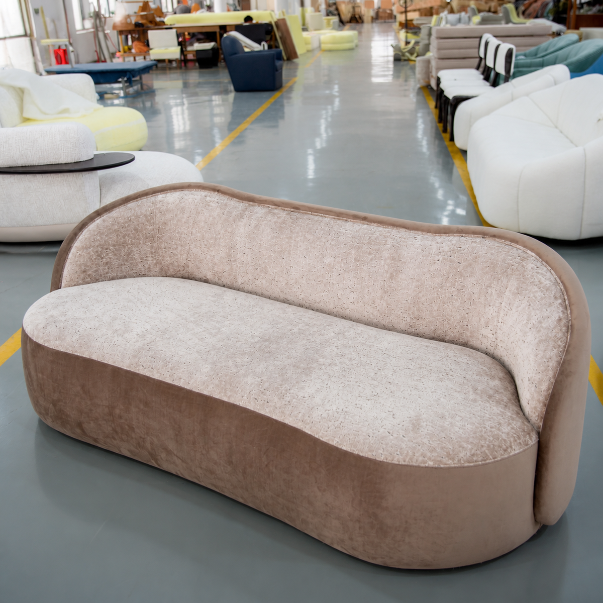 One silhouette. Your dimensions, comfort and finish.
