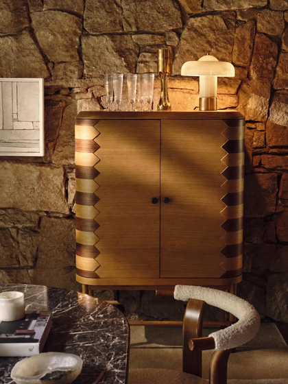 A00111 A00111 Wine Cabinet — view 06