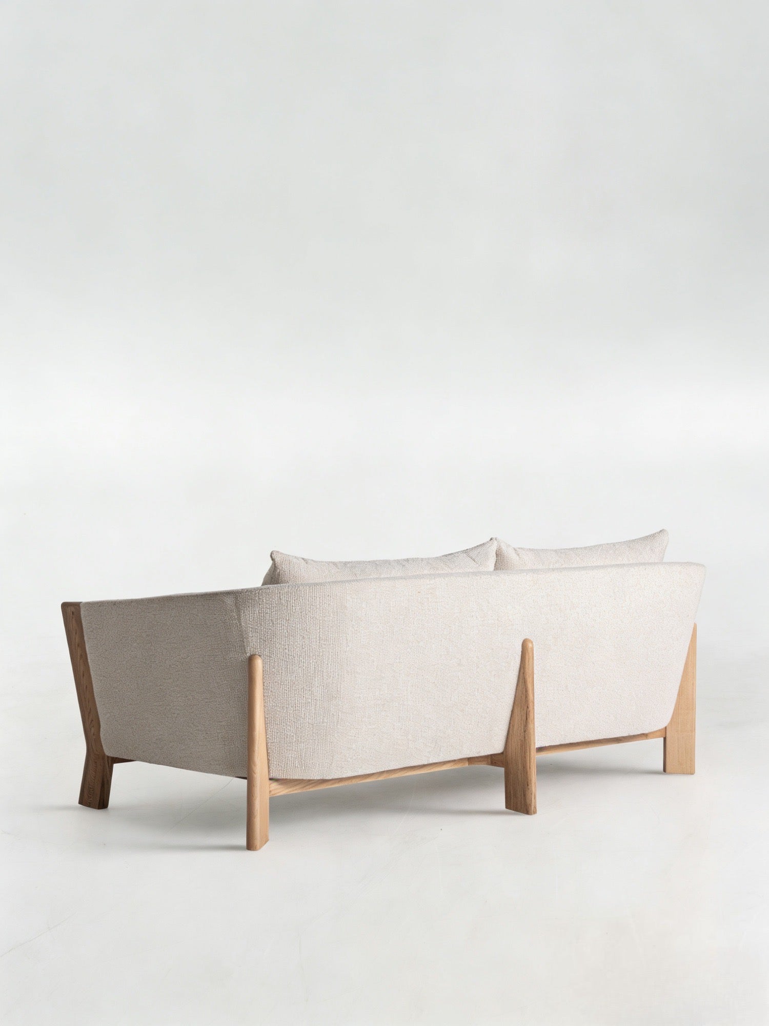 One silhouette. Your dimensions, comfort and finish.