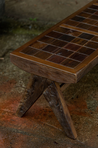 Rowan Bay Bench — interior view 06