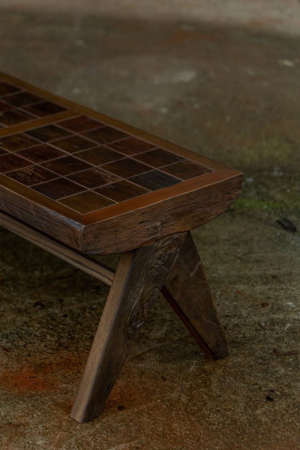 Rowan Bay Bench — interior view 08