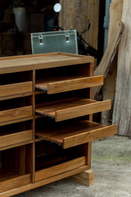 Solace Bay Cabinet — interior view 08