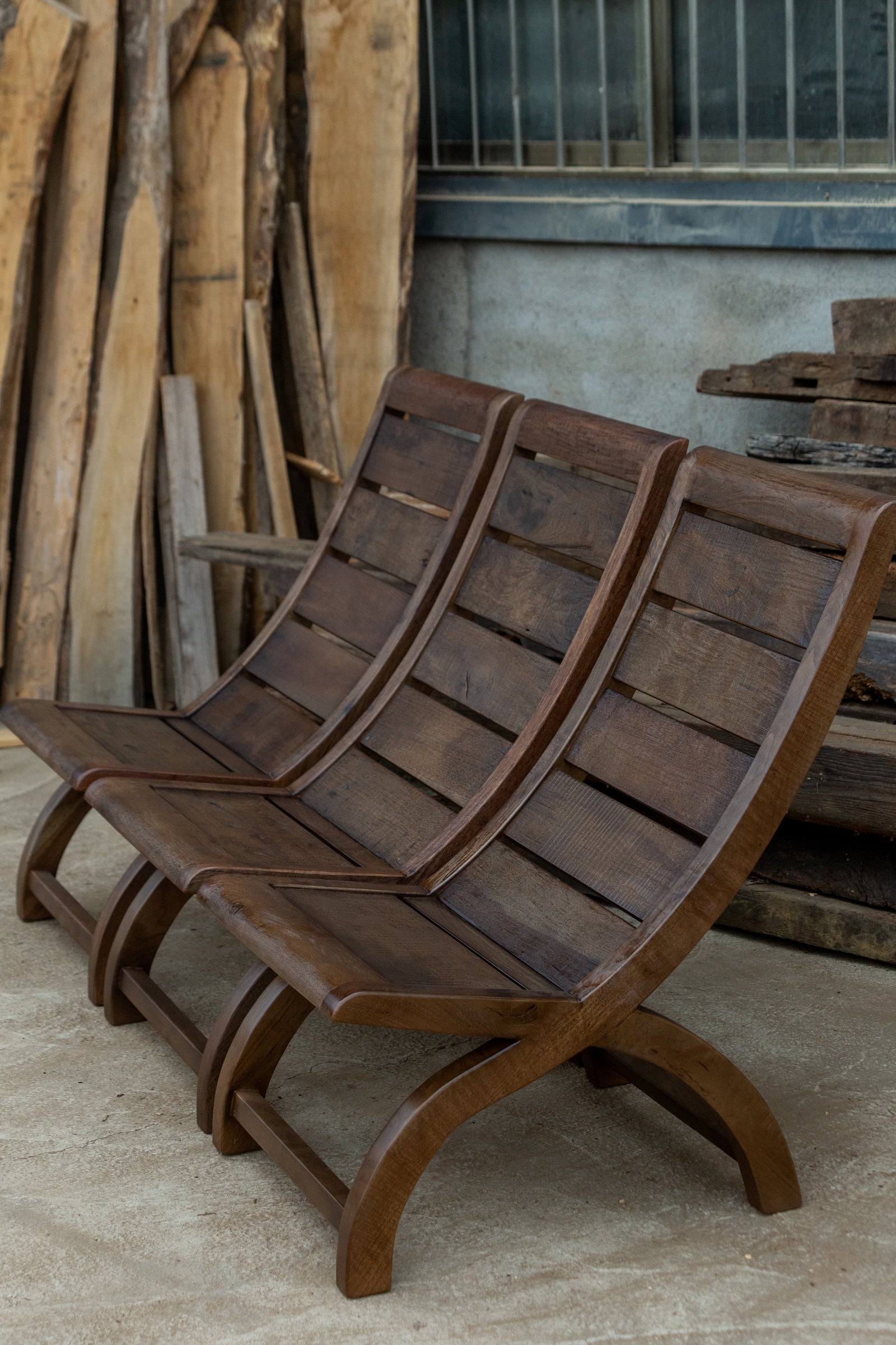 One silhouette. Your dimensions, comfort and finish.