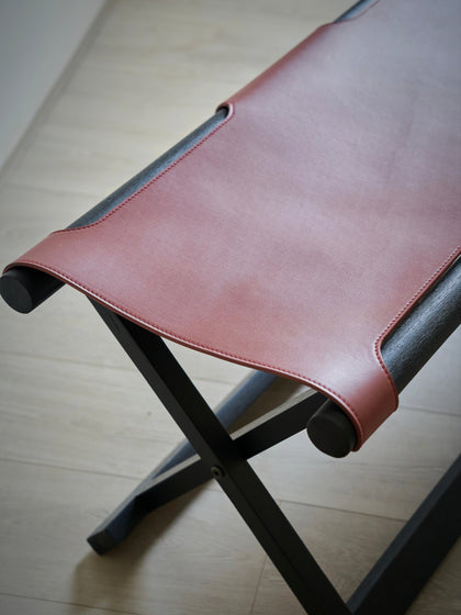 Linden Bloom Bench — interior view 04