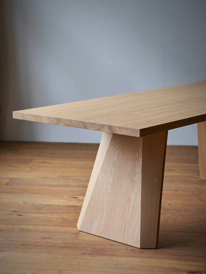Vale Bloom Decorative Object — interior view 06