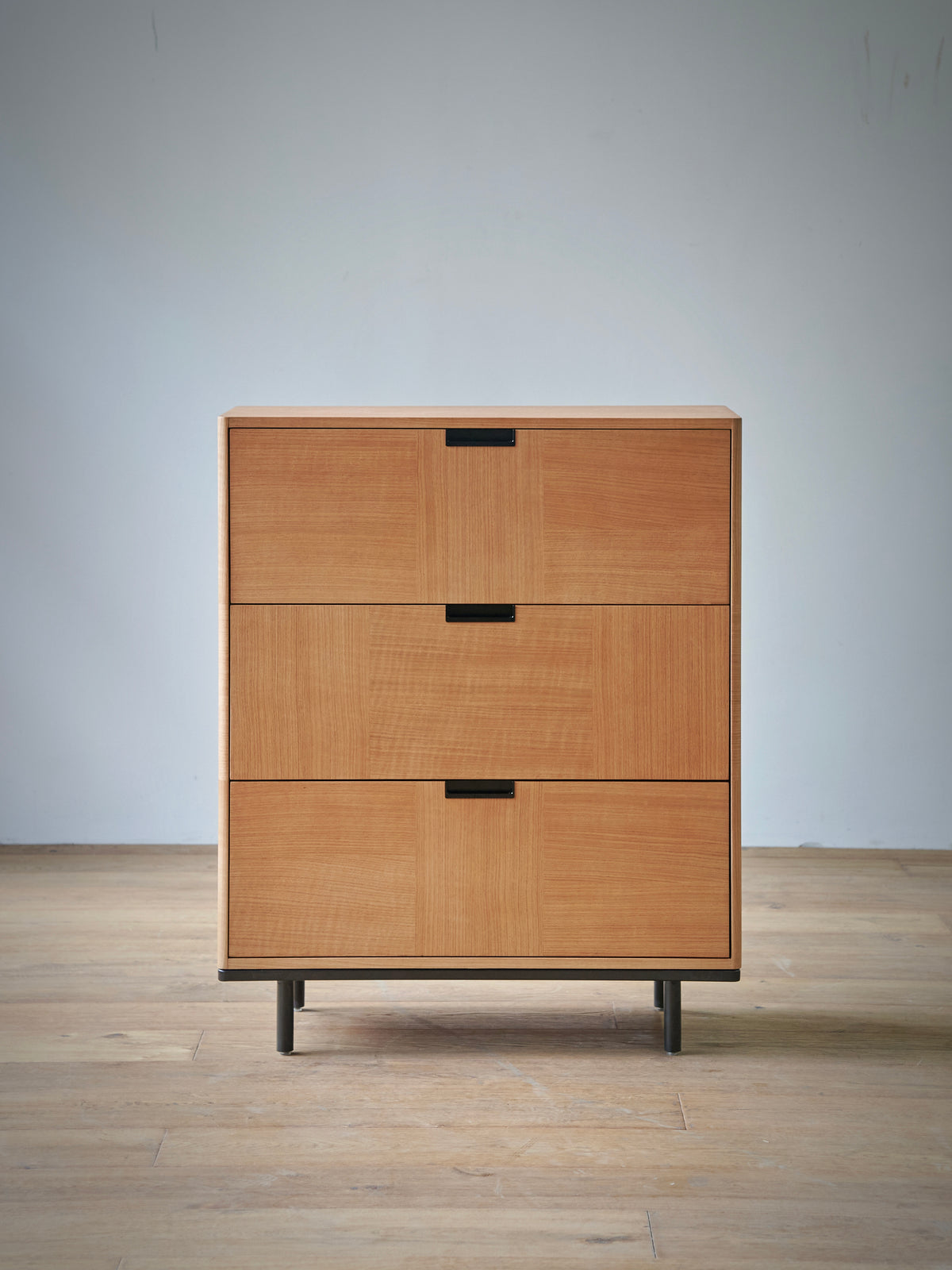 One silhouette. Your dimensions, comfort and finish.