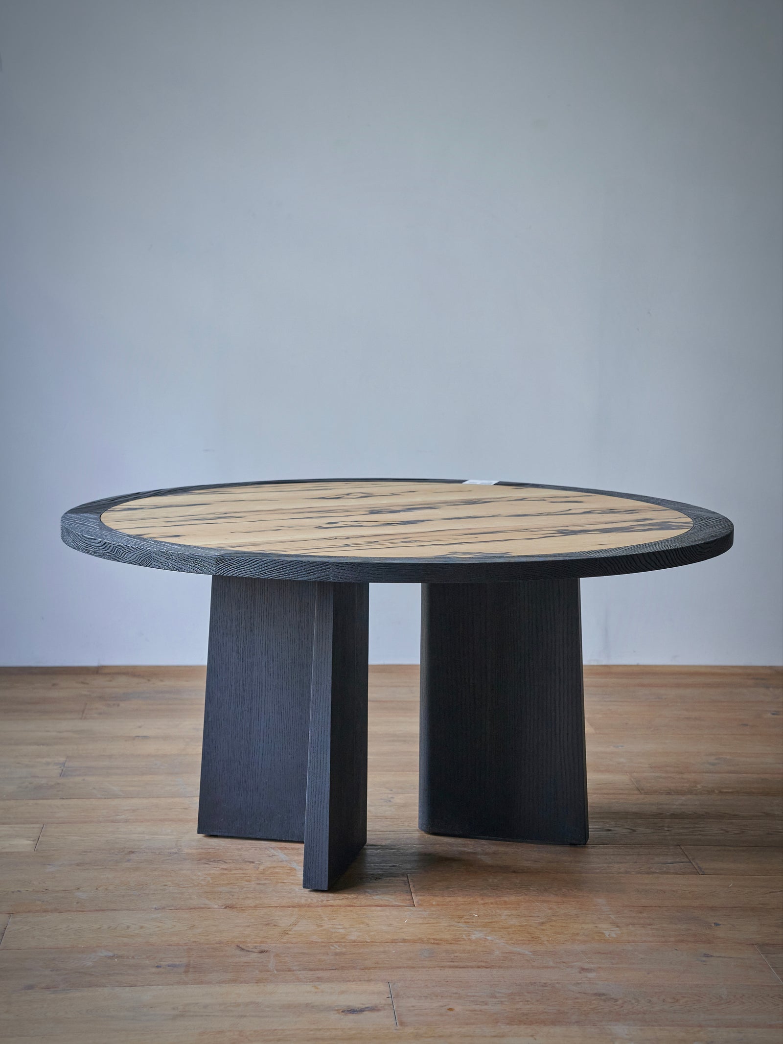 One silhouette. Your dimensions, comfort and finish.