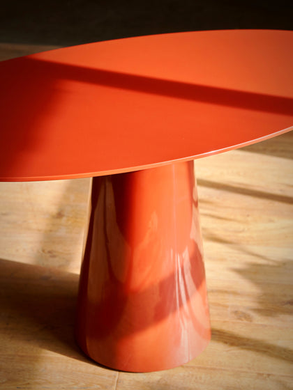 Elm Crest Dining Table — interior view 07
