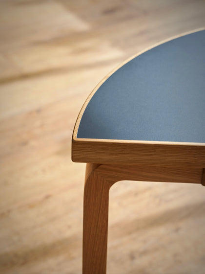 Glen Crest Dining Table — interior view 06