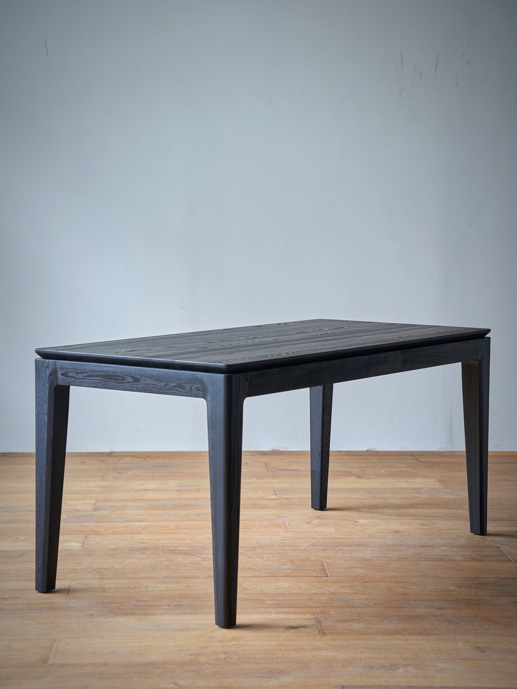 Halo Crest Dining Table — interior view 03
