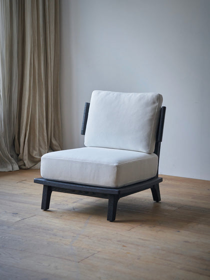 Juniper Crest Lounge Chair — interior view 03