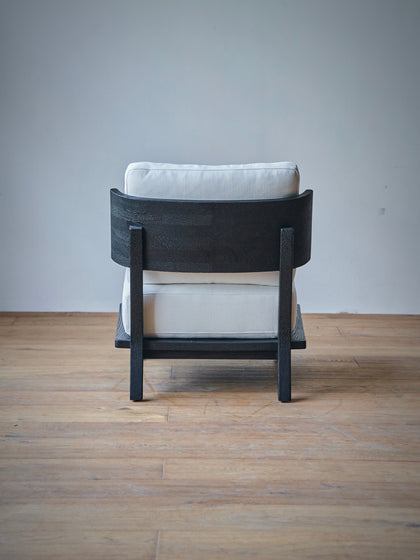 Juniper Crest Lounge Chair — interior view 06