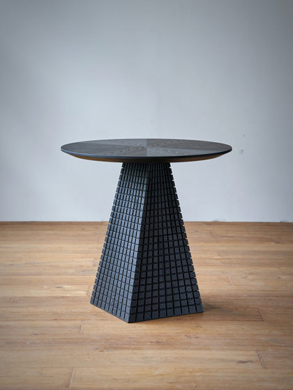 Maple Crest Side Table — interior view 03