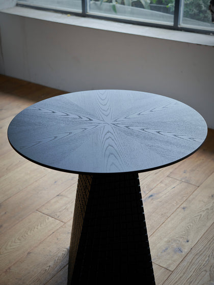 Maple Crest Side Table — interior view 05