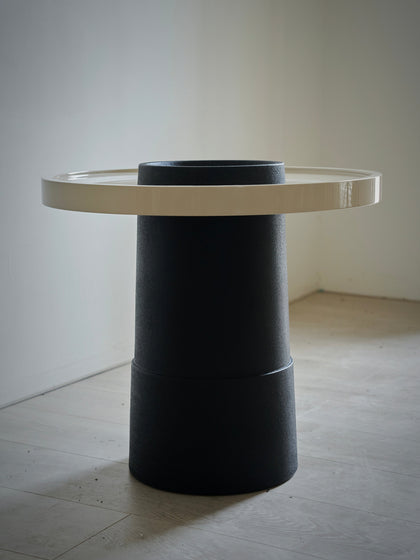 Marlow Crest Side Table — interior view 04