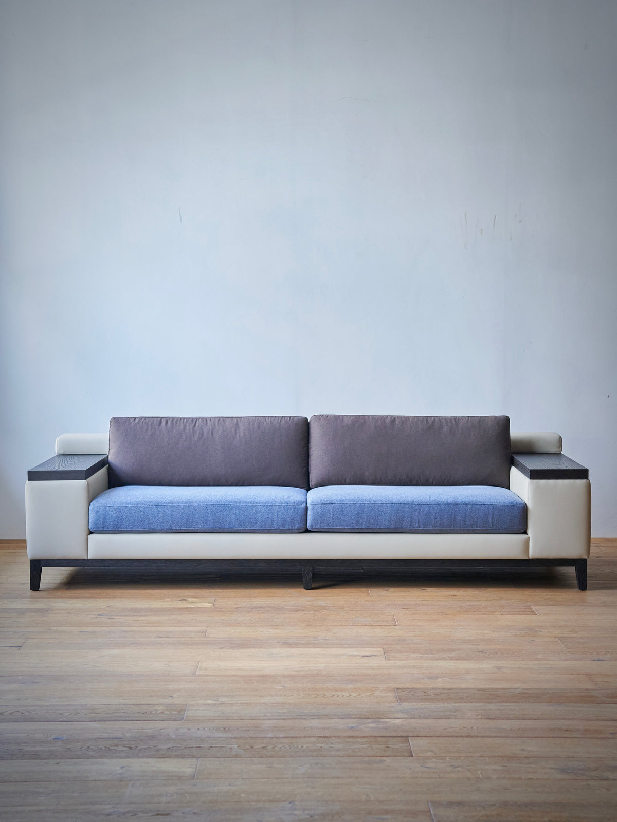 Nola Crest Sofa — interior view 03