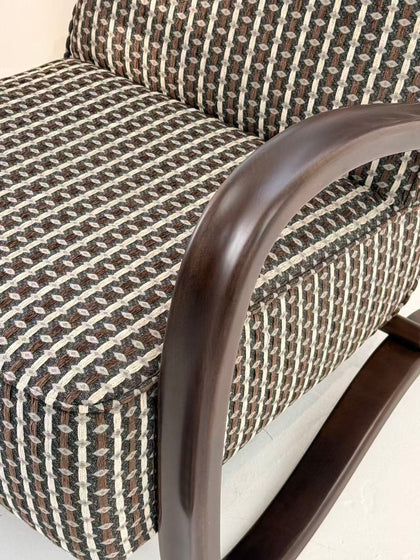 Orion Crest Armchair — interior view 06