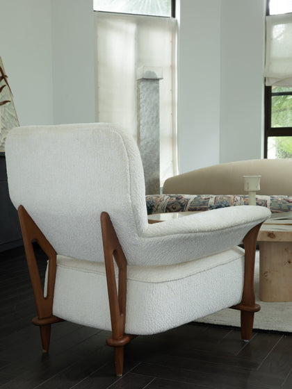 Pearl Crest Armchair — interior view 05