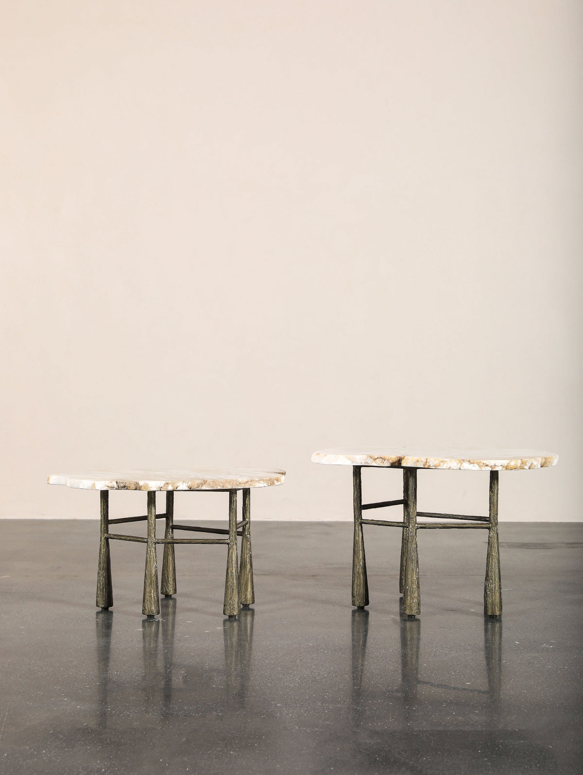 One silhouette. Your dimensions, comfort and finish.