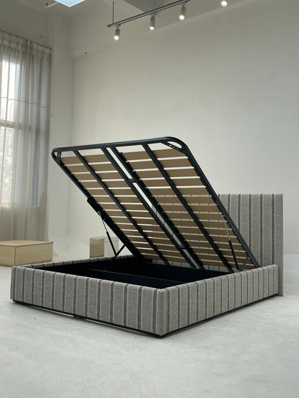 Kestrel Dawn Decorative Object — interior view 04