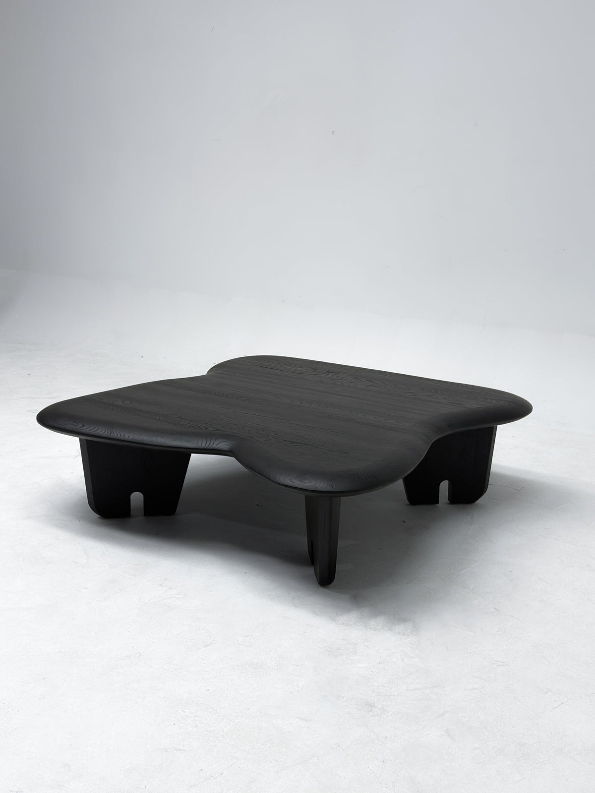 One silhouette. Your dimensions, comfort and finish.