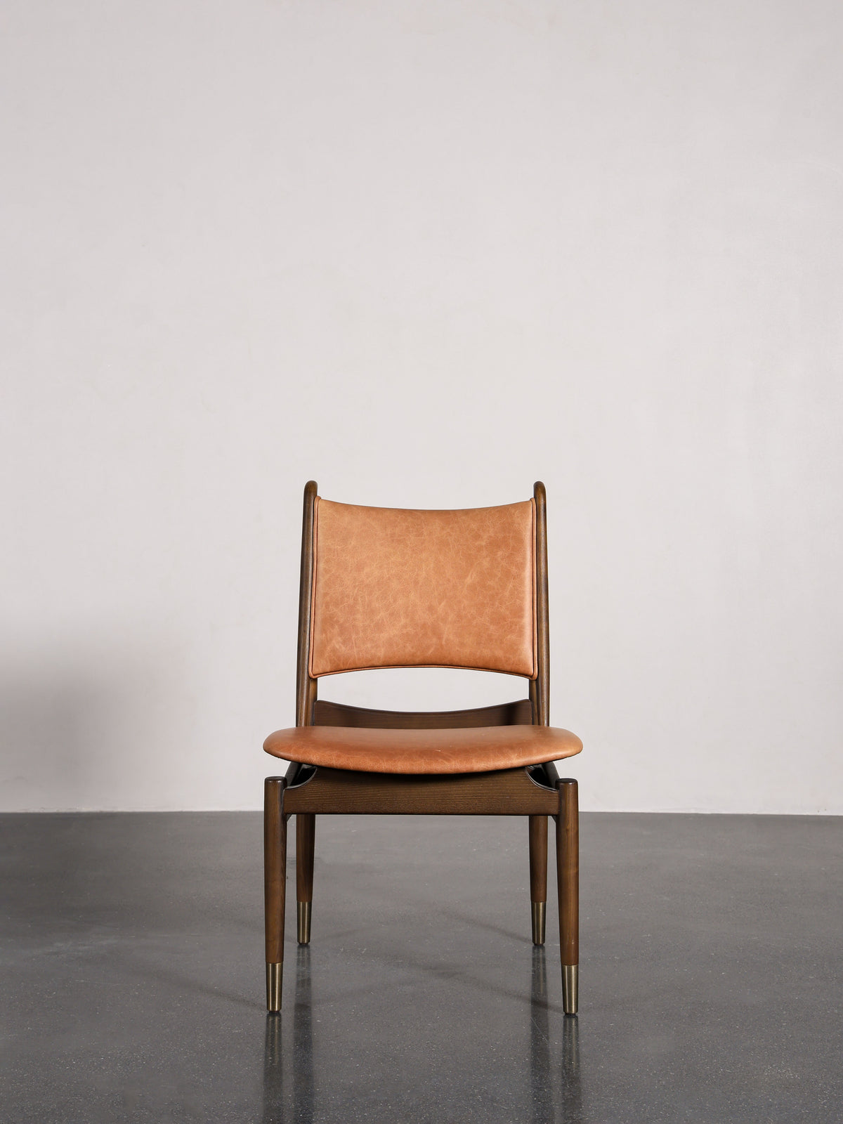 One silhouette. Your dimensions, comfort and finish.